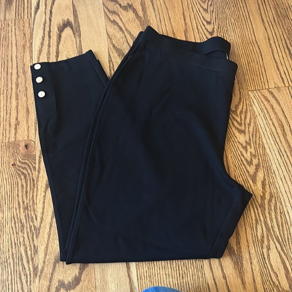 Chico’s size 4T size 20 black stretch pants - Picture 2 of 5